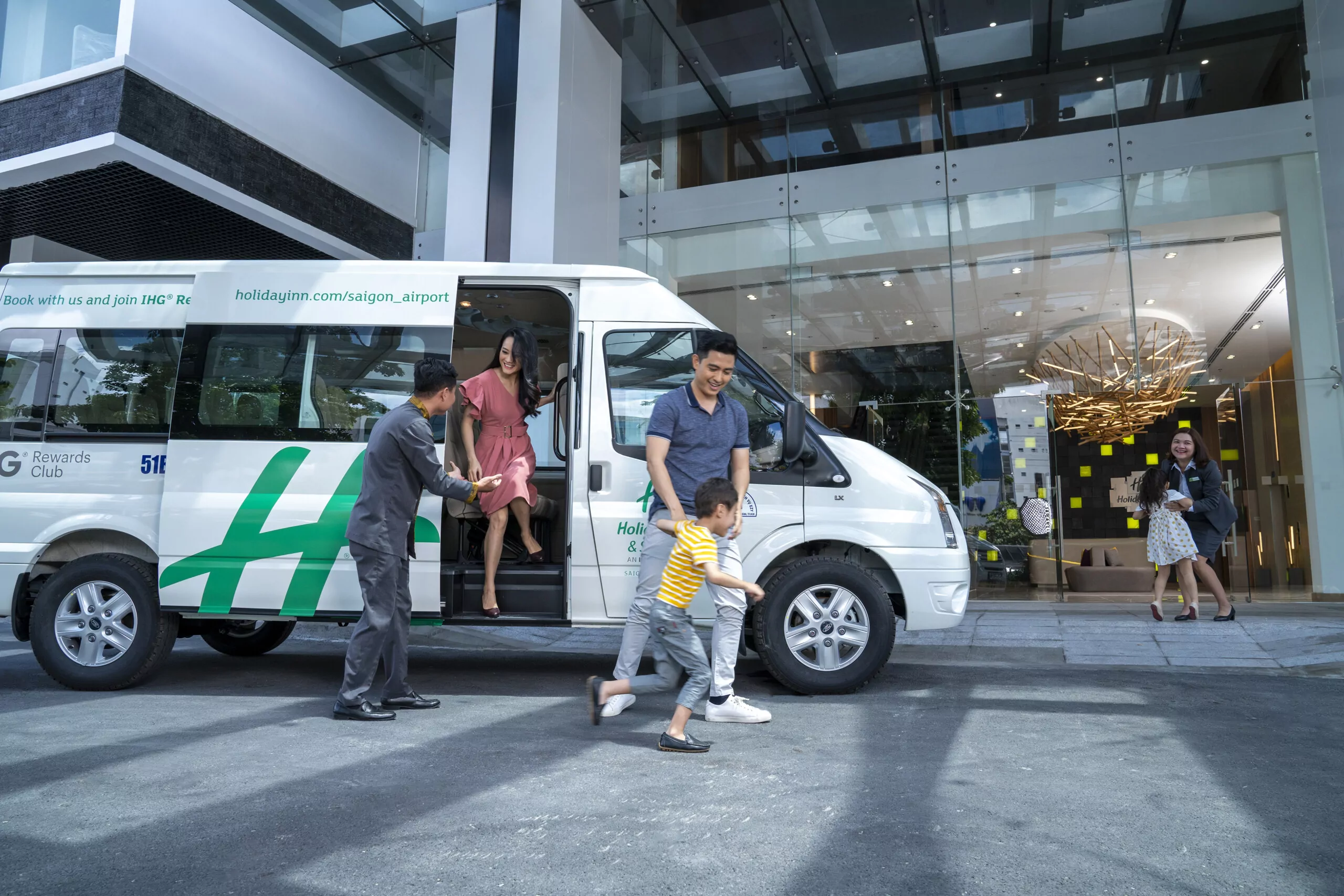 Free airport shuttle bus service at Holiday Inn & Suites Saigon Airport