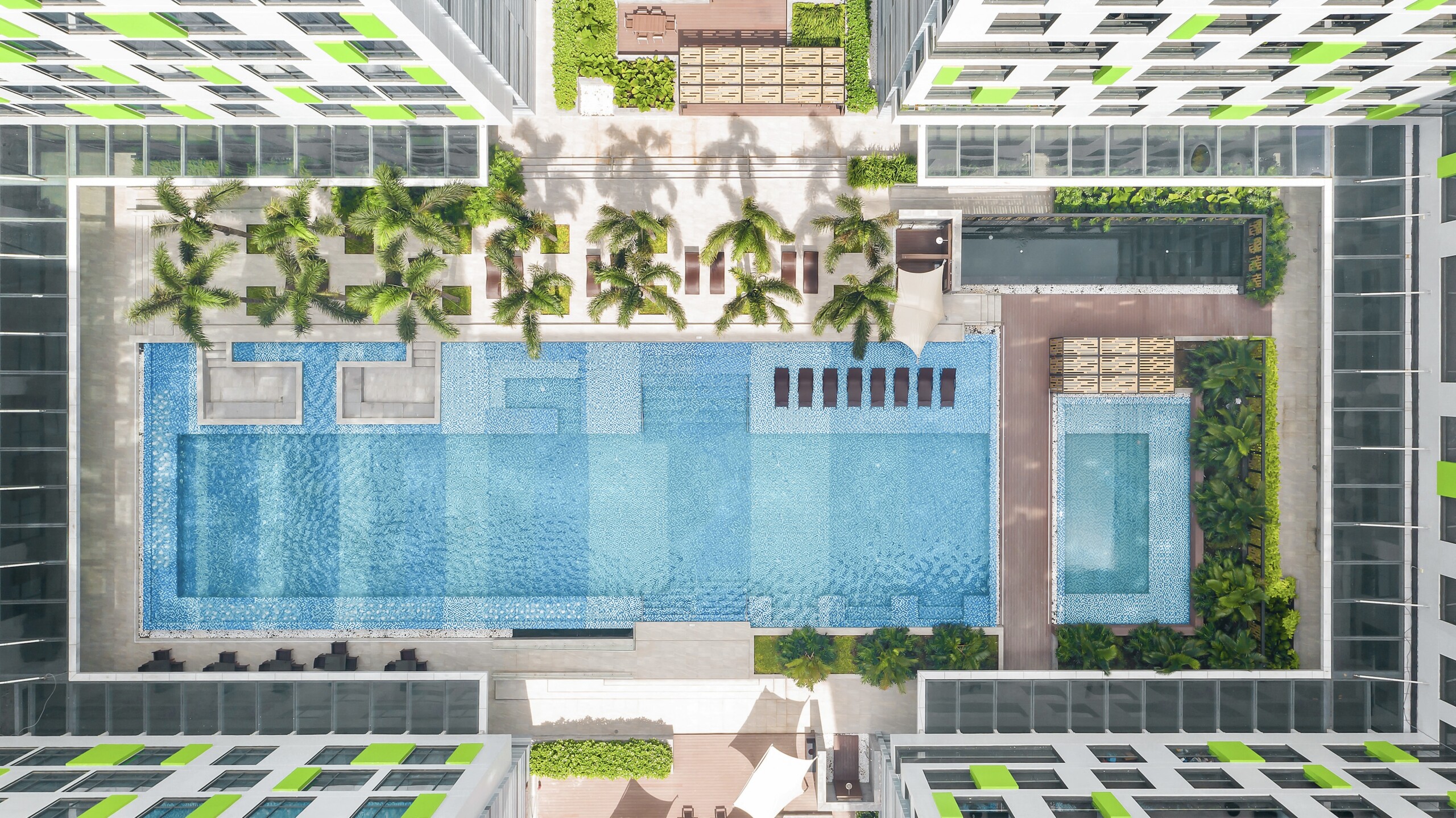 Saigon Airport Hotel Overview Holiday Inn & Suites Saigon Airport